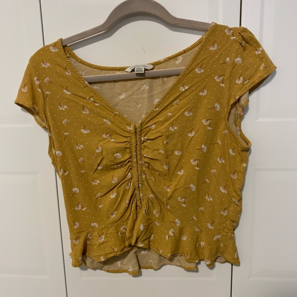 Cropped floral blouse